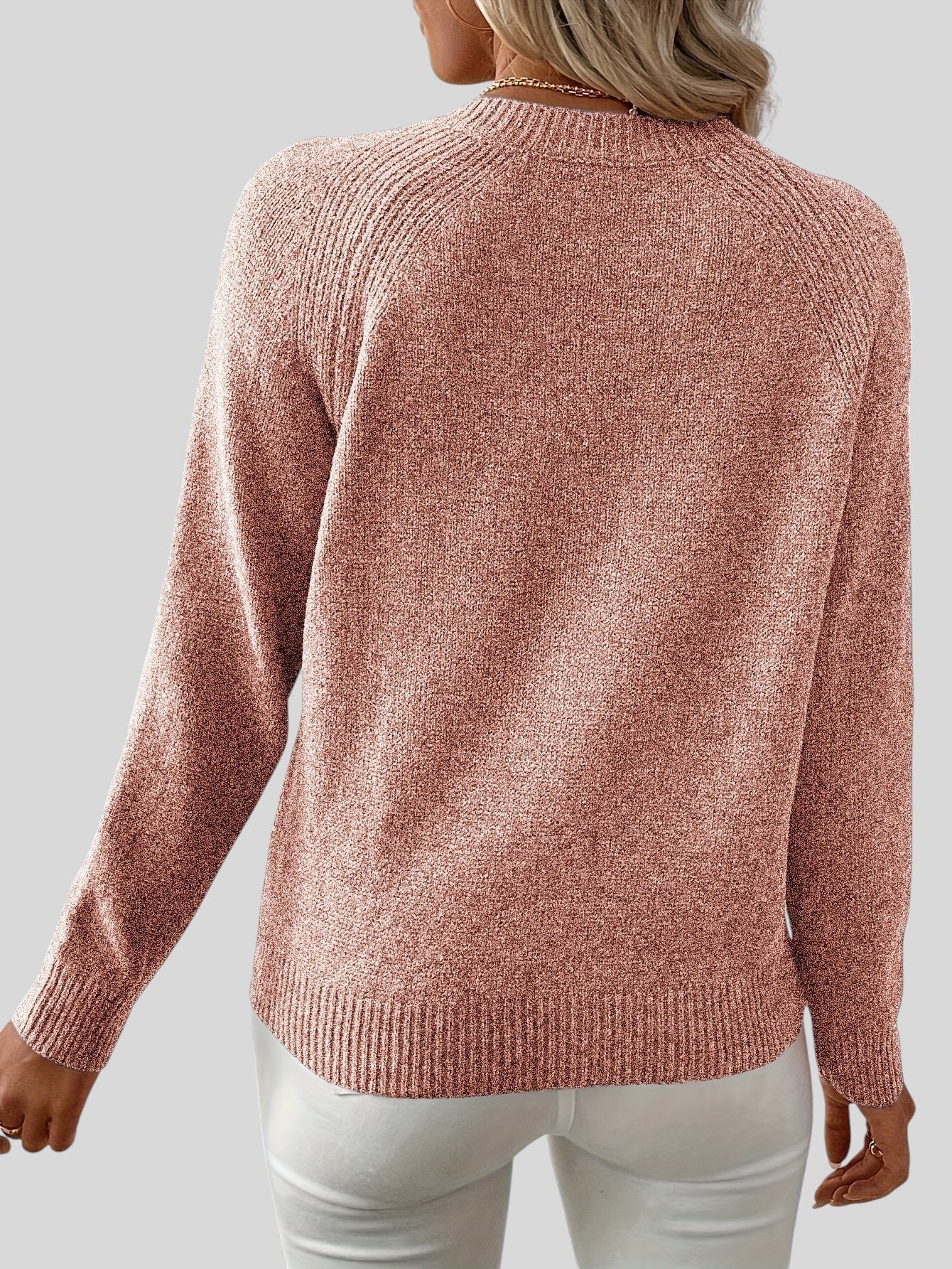 Loxa™ | Elegant strikket sweater med perledetaljer