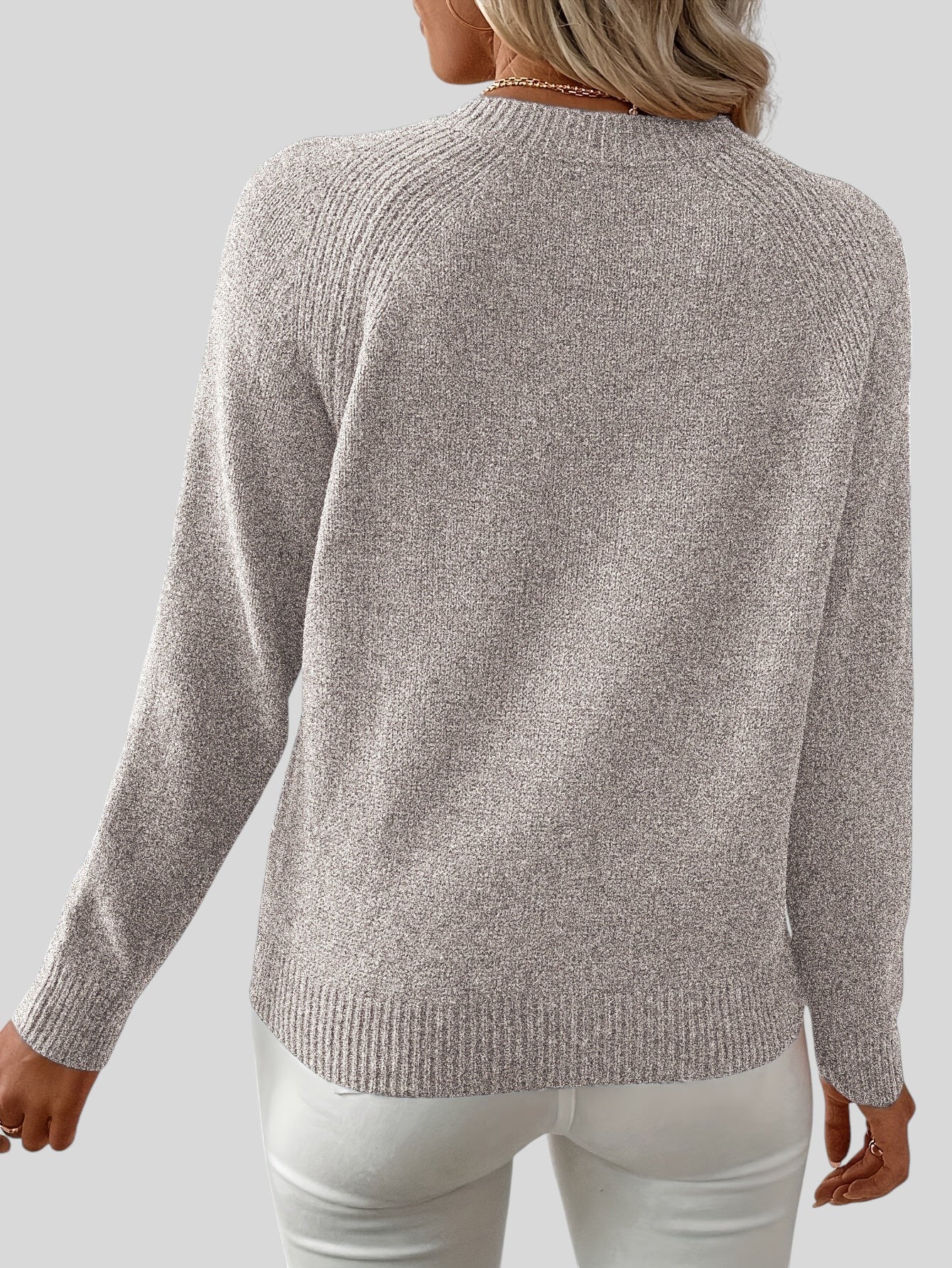 Loxa™ | Elegant strikket sweater med perledetaljer