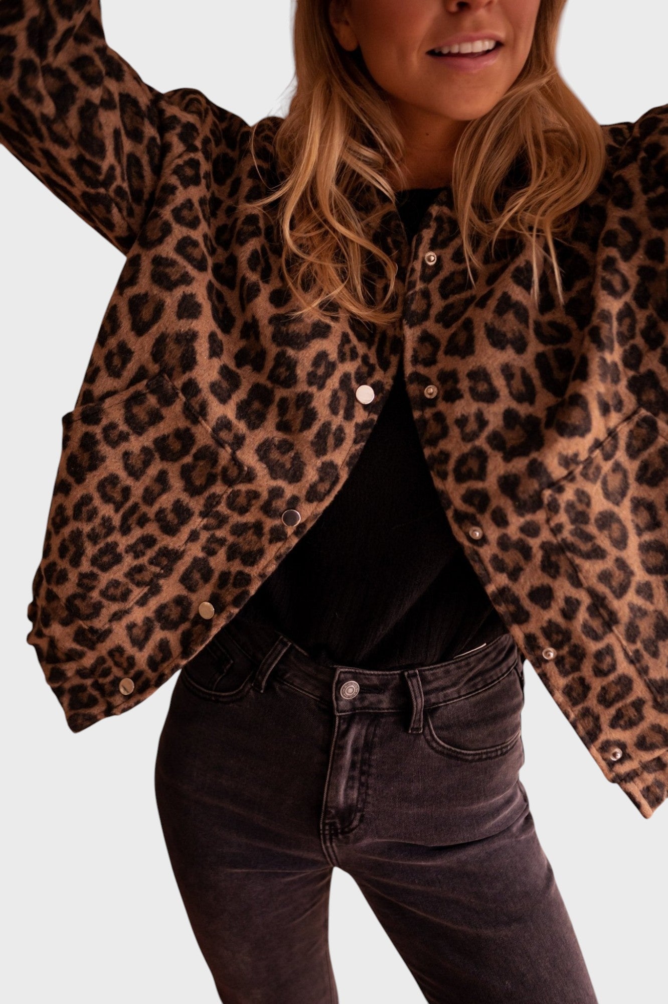 Avely™ | Moderne leopardjakke