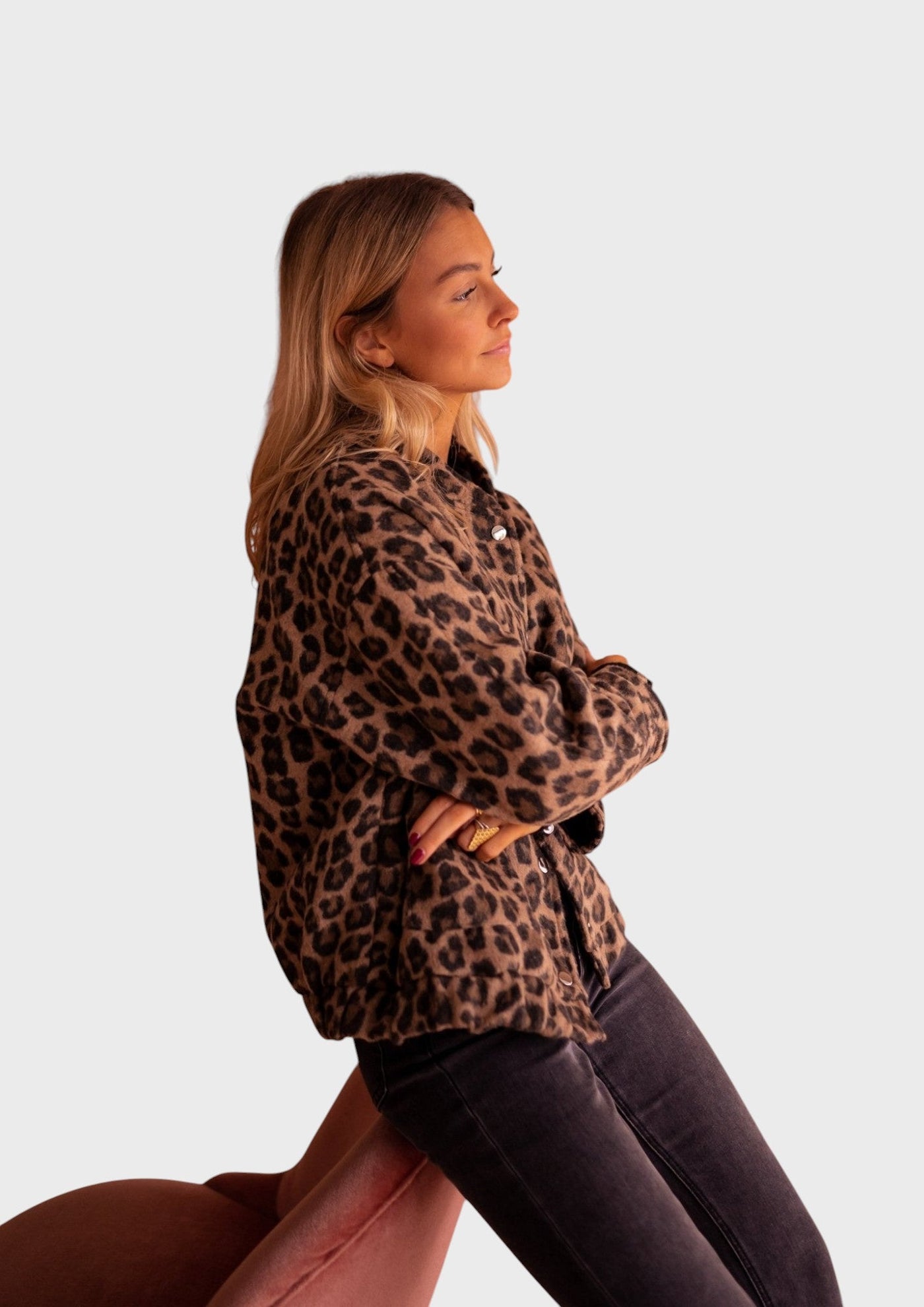 Avely™ | Moderne leopardjakke